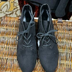 Marbella size 11 ankle boots.